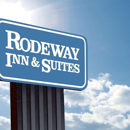 Rodeway Inn & Suites Саґіно Екстер'єр фото